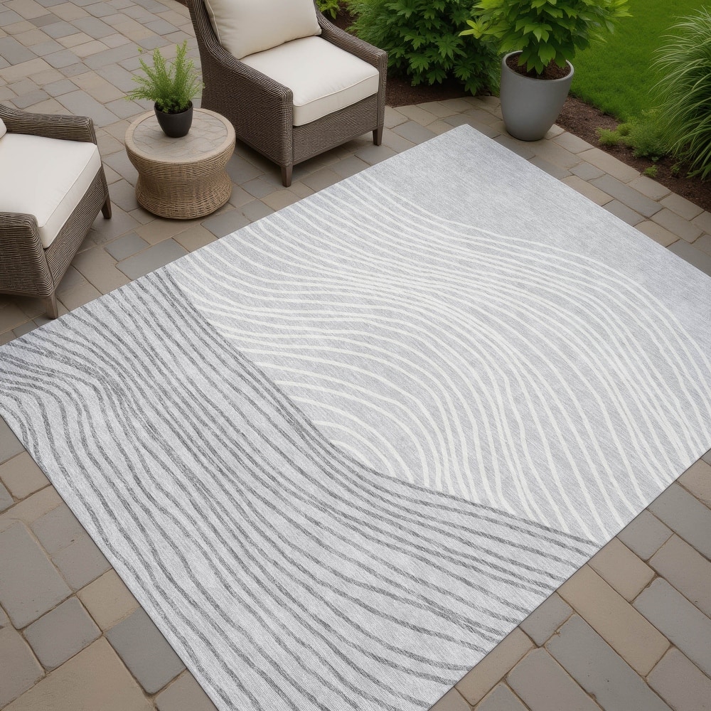 Machine Washable Indoor/ Outdoor Modern Arches Chantille Rug