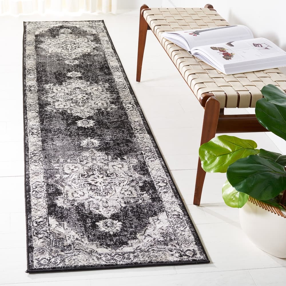 SAFAVIEH Brentwood Sirpa Traditional Rug