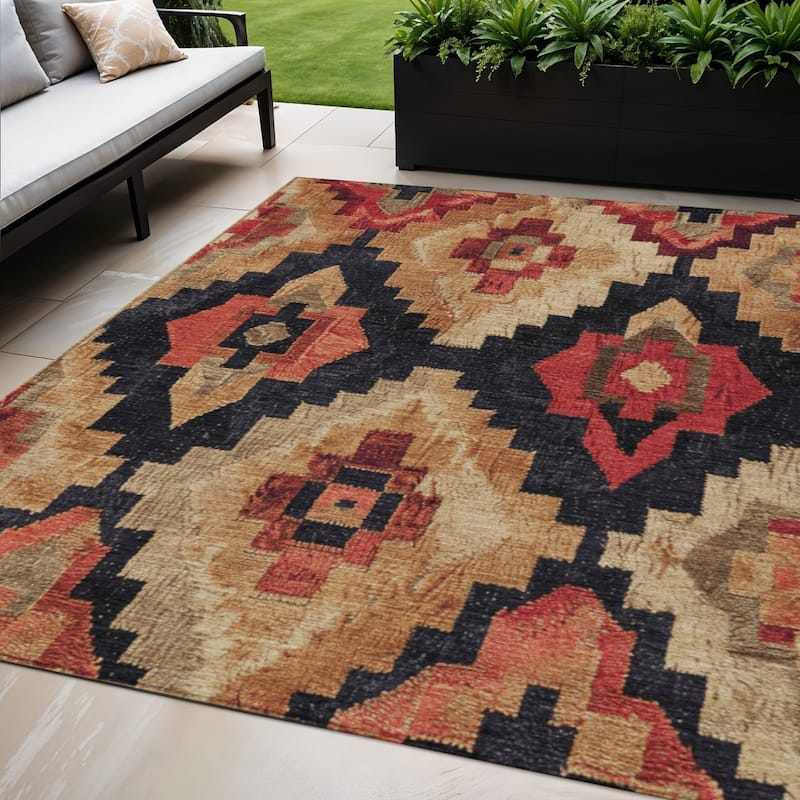 HomeRoots Aztec Transitional Rectangle Outdoor Rug - 5' X 8'