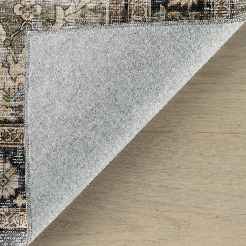 Nuloom Azrielle Traditional Floral Washable Area Rug