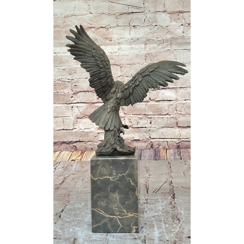 Swooping Eagle Catching Fish Hot Cast Wildlife Bronze Sculpture Statue Figurine
