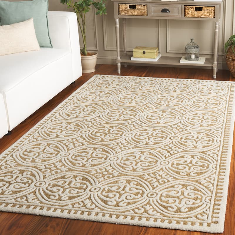 SAFAVIEH Handmade Cambridge Myrtis Moroccan Wool Rug