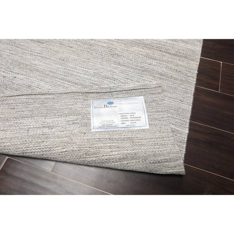 Hand Woven Silver,Gray Dhurry Wool Traditional Oriental Area Rug