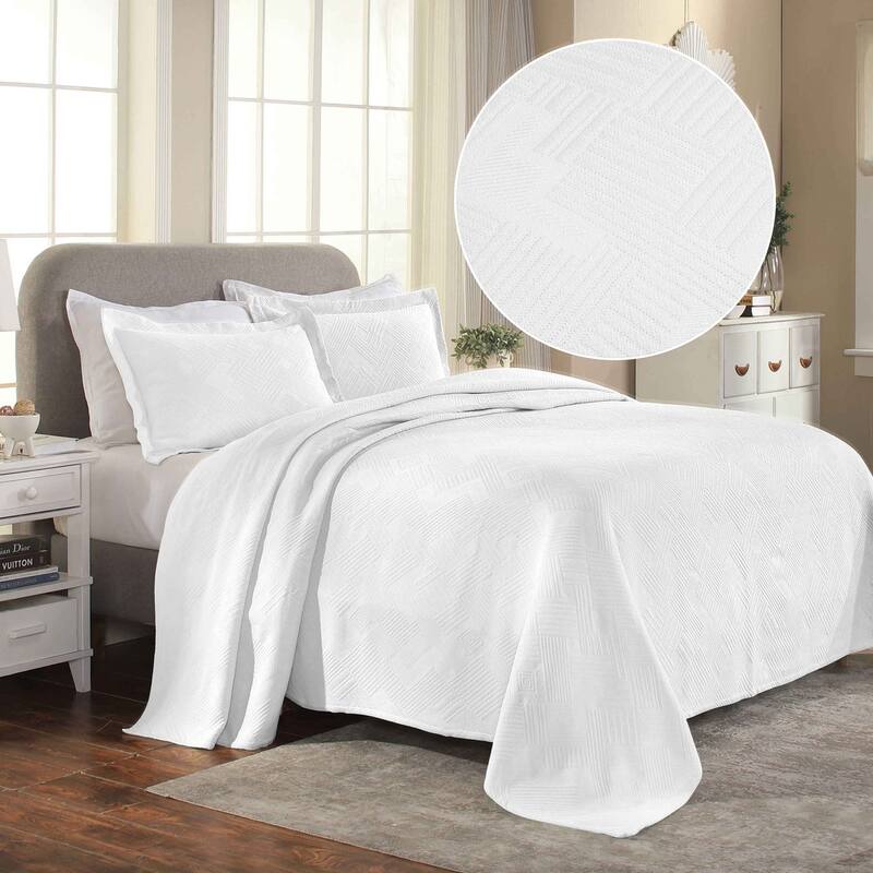 Superior Geometric Fret Cotton Decorative Bedspread Set - White - Queen