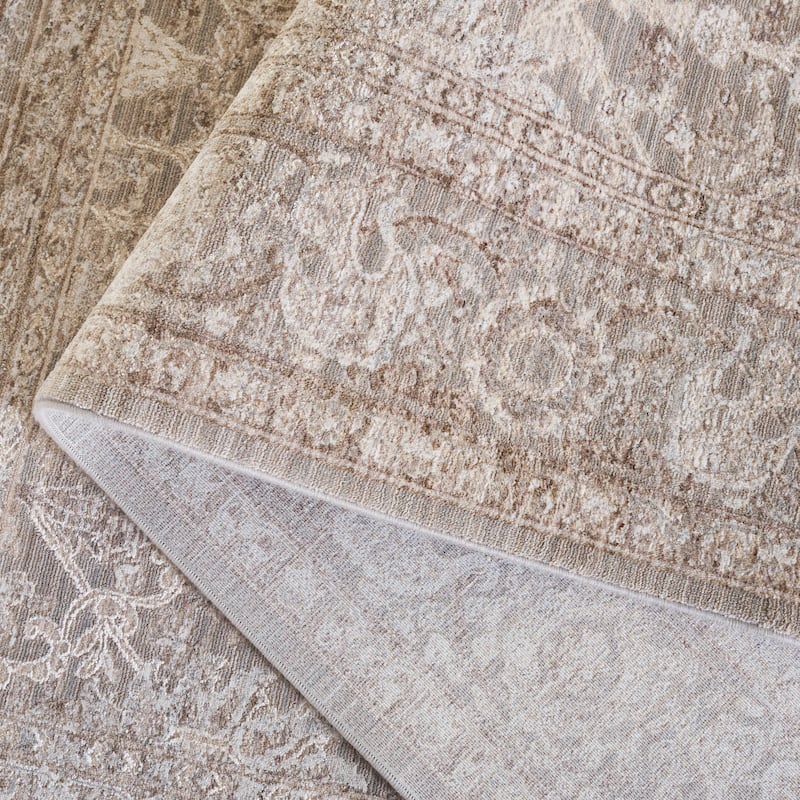 SAFAVIEH Signature Simge Traditional Rug