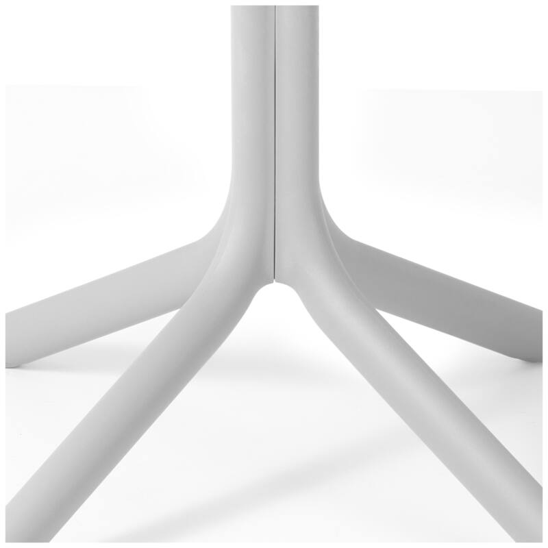 Frond and Form 31.5 Inch Outdoor Round Dining Table