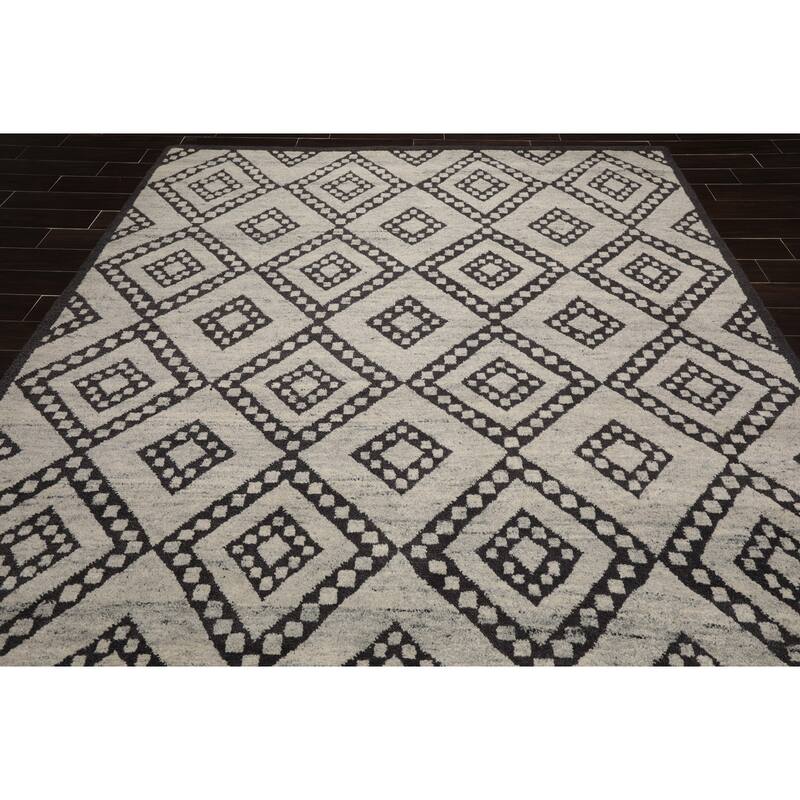 Hand Knotted Tibetan Wool Modern & Contemporary Oriental Rug (8x10) - 8' 4'' x 10' 3''