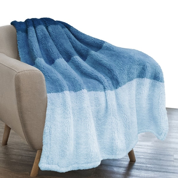 Omaha Cotton Throw in Sea Blue