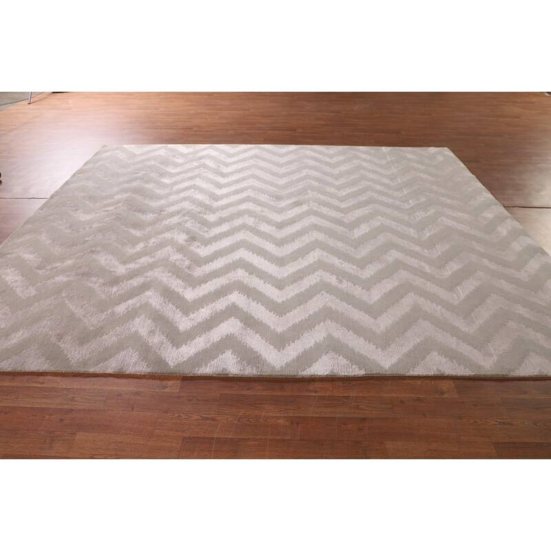 Chevron Style Modern Indian Area Rug Handmade Wool Carpet - 7'11"x 9'10"