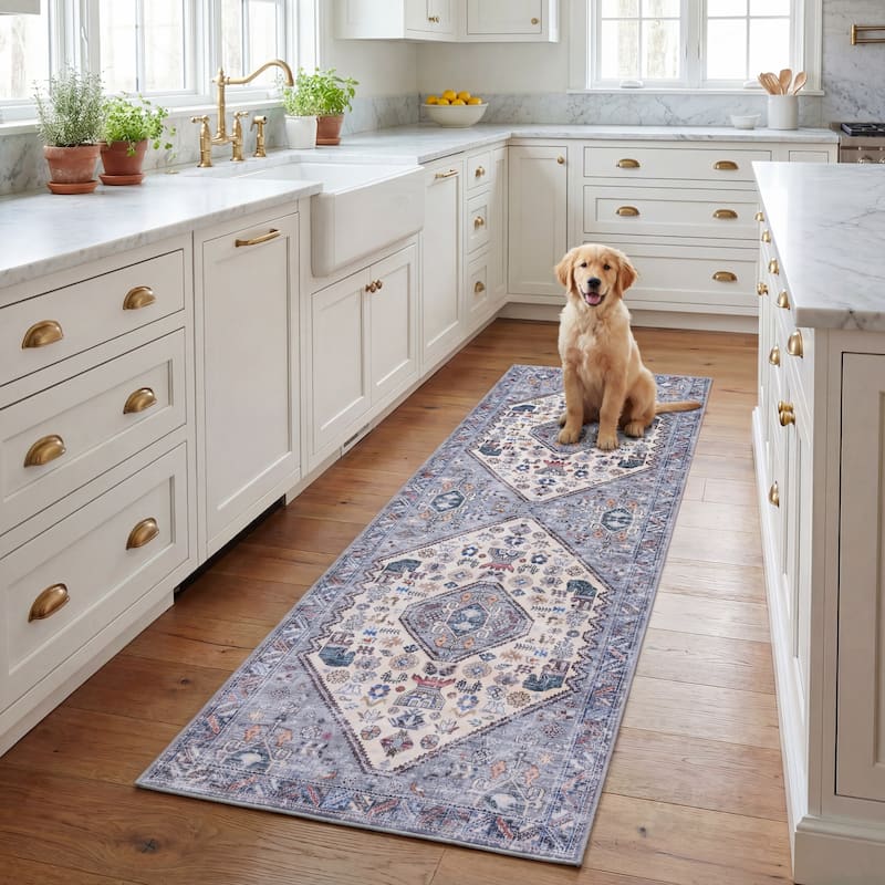 SAFAVIEH Tucson Machine Washable Slip Resistant Eilish Boho Oriental