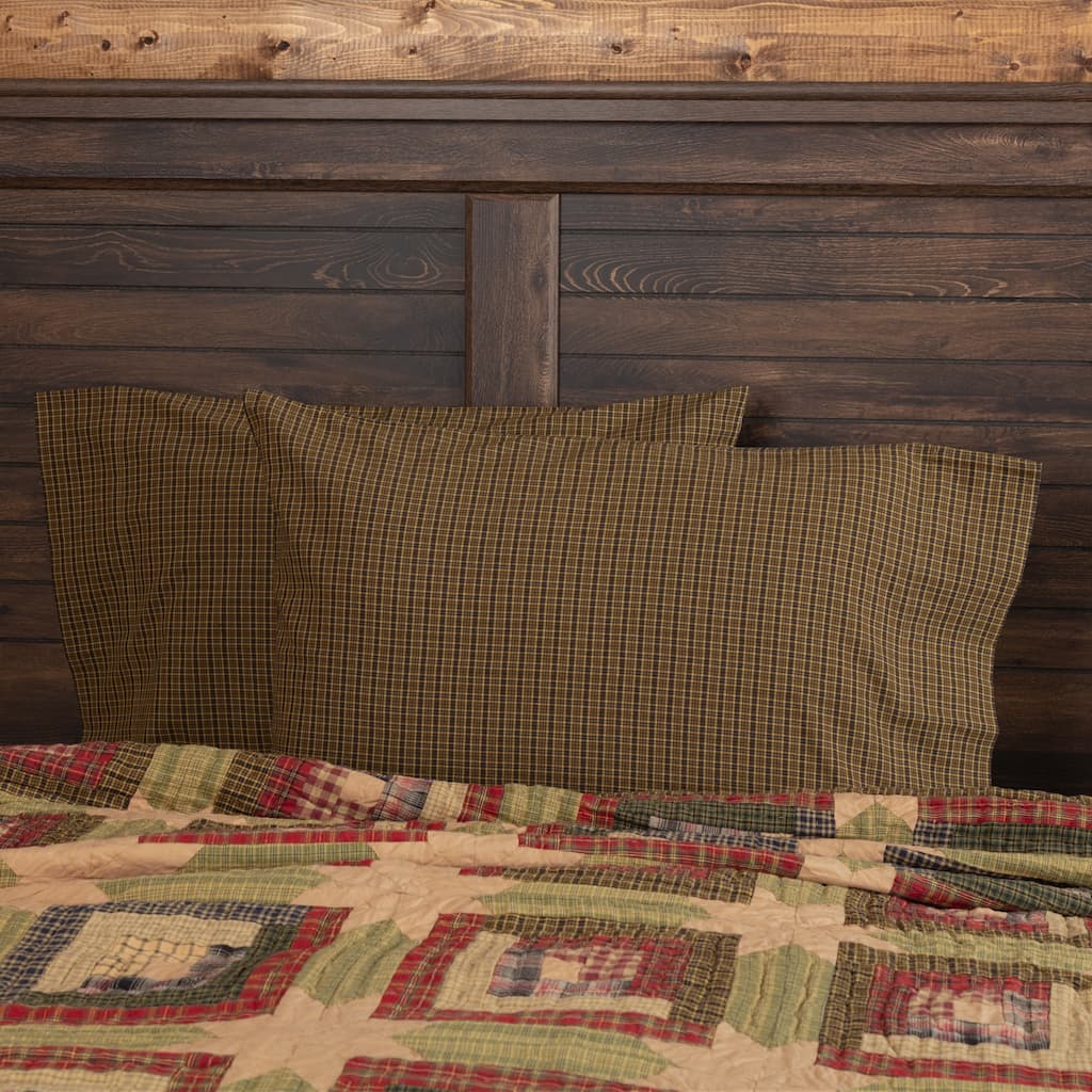 Tea Cabin Green Plaid Pillow Case Set