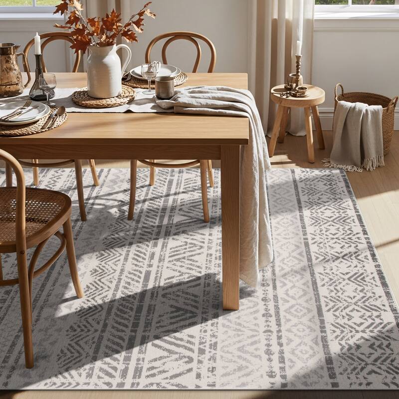 The Curated Nomad Midtown Geometric Distressed Bohemian Rug
