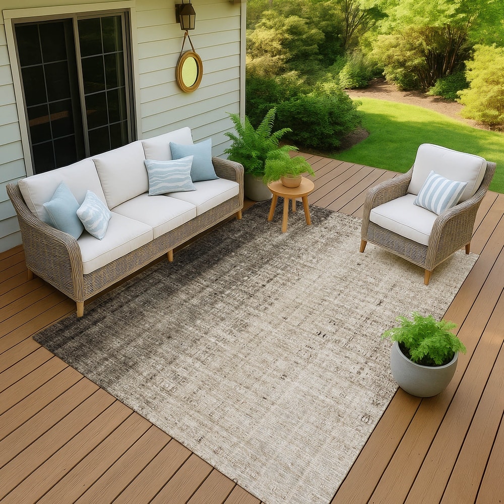 Machine Washable Indoor/ Outdoor Contemporary Ombre Chantille Rug