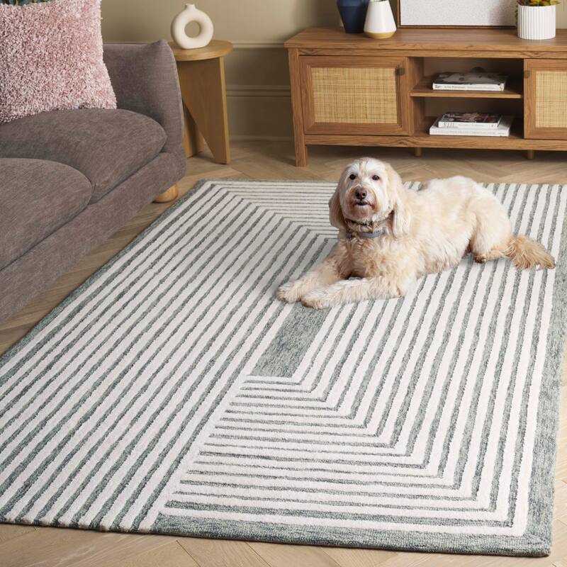 SAFAVIEH Handmade Metro Freja Wool Rug