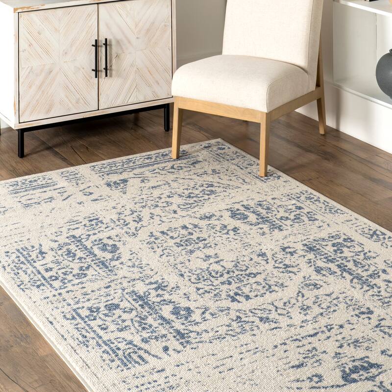 Nuloom Wren Traditional Faded Area Rug