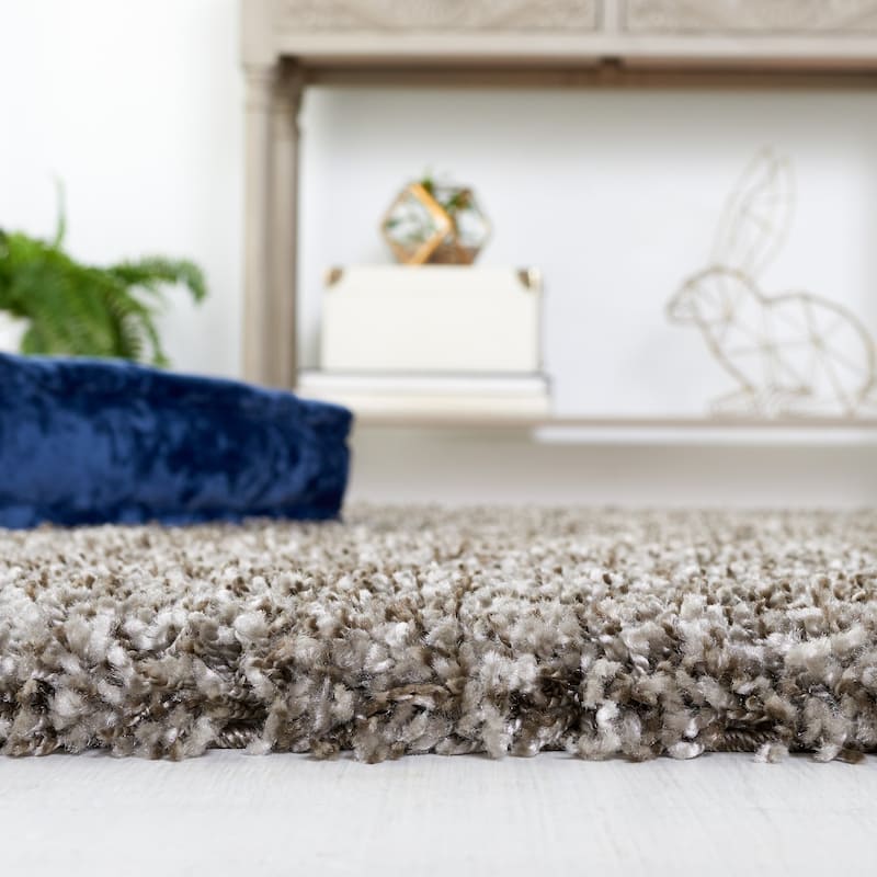 SAFAVIEH Hudson Shag Jevdoka 1.8-inch Thick Rug