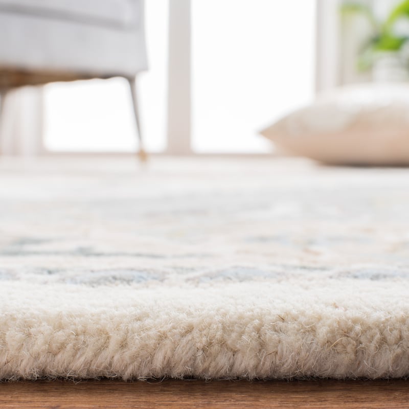 SAFAVIEH Handmade Heritage Carrol Traditional Oriental Wool Rug