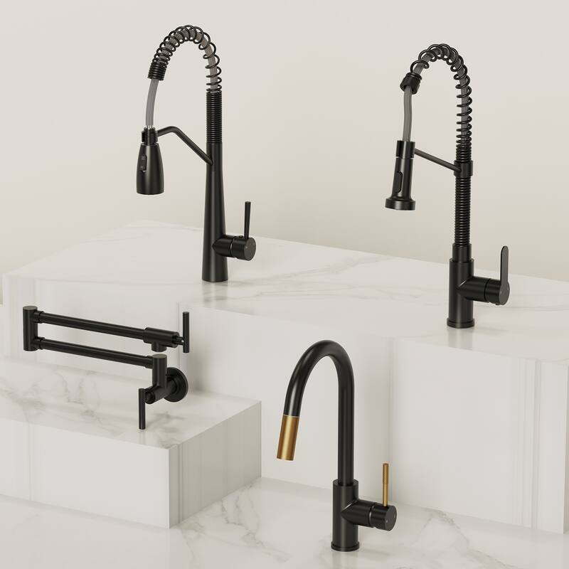Single-Handle Pull-Down Sprayer Kitchen Faucet with 360° Spout Swivel