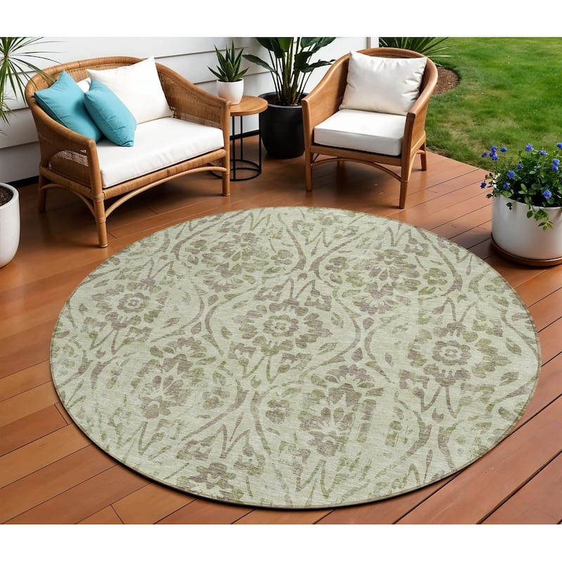 HomeRoots Floral Transitional Rectangle Outdoor Rug - 8' Round