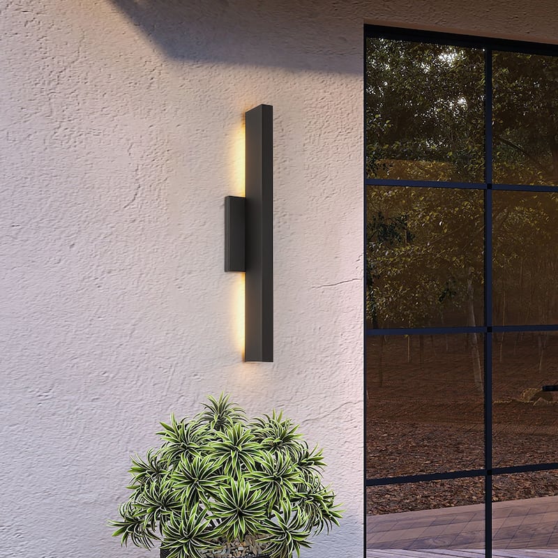 23.6" Modern Black Outdoor Wall Light - 37W 3000K Warm Light, IP54 Waterproof Linear Fixture for Patio & Porch