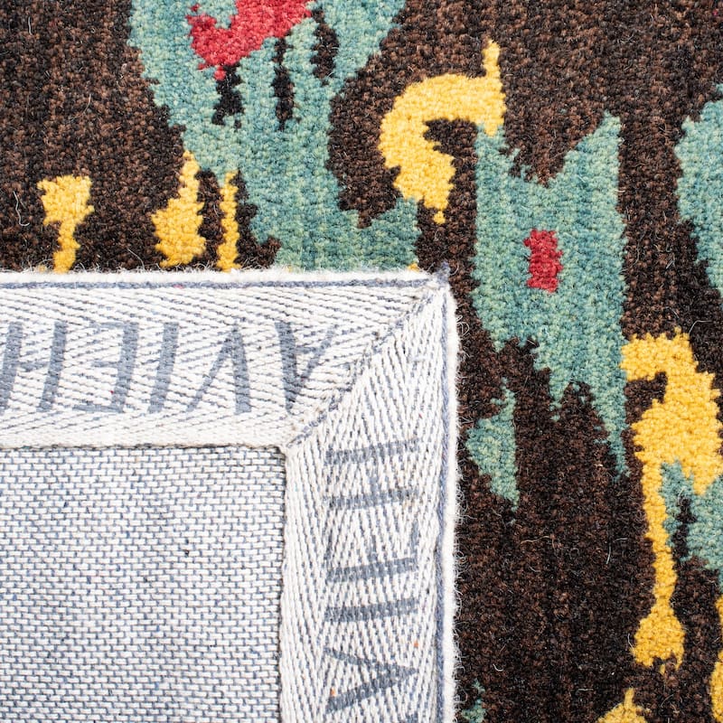 SAFAVIEH Handmade Ikat Krete Modern Wool Rug