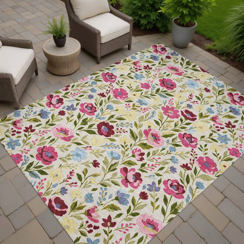 Machine Washable Indoor/ Outdoor Floral Garden Chantille Rug