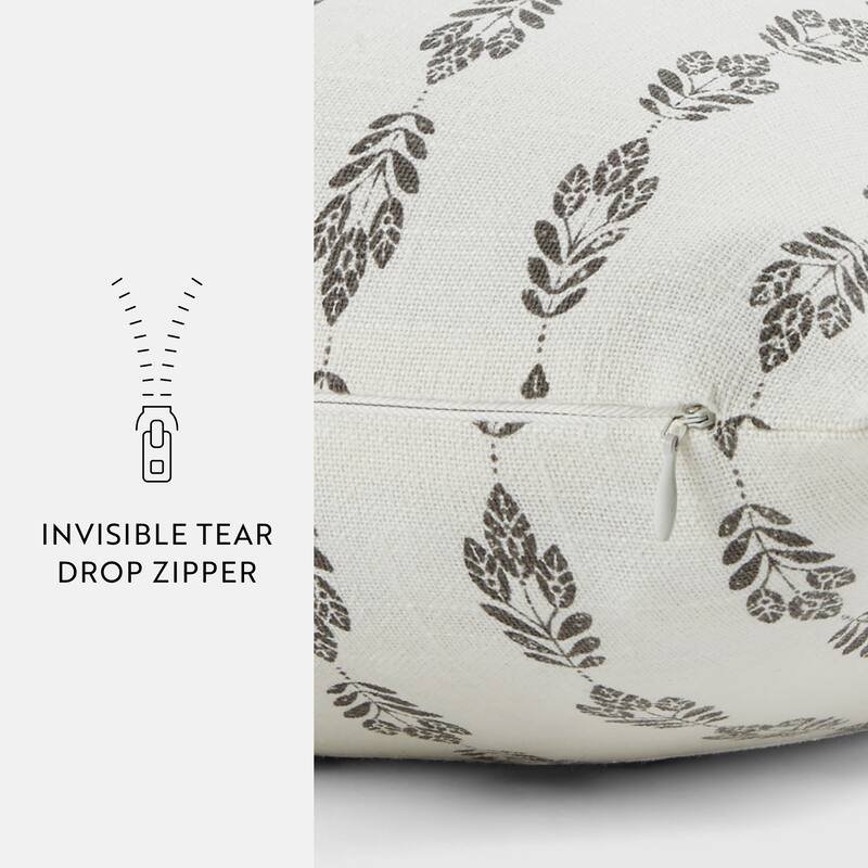 Elegant Patterns Cotton Decor Throw Pillow in Folk Leaves