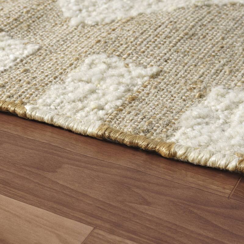 Sevita Natural/Ivory Farmhouse Area Rug