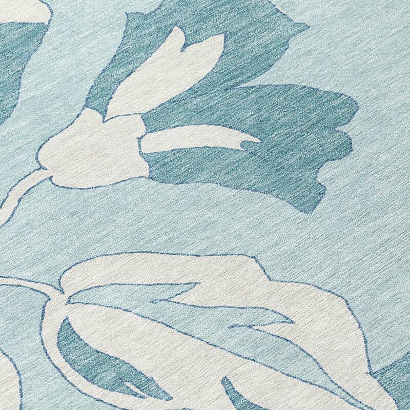 HomeRoots Floral Transitional Rectangle Outdoor Rug