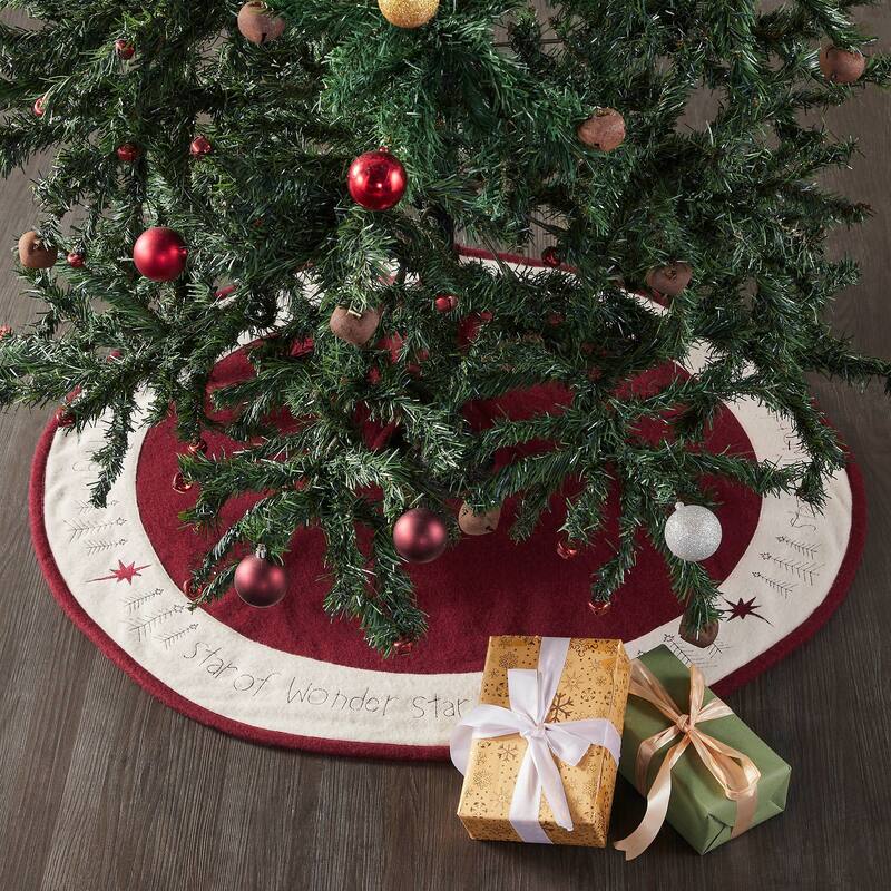 Star of Wonder Tree Skirt 24