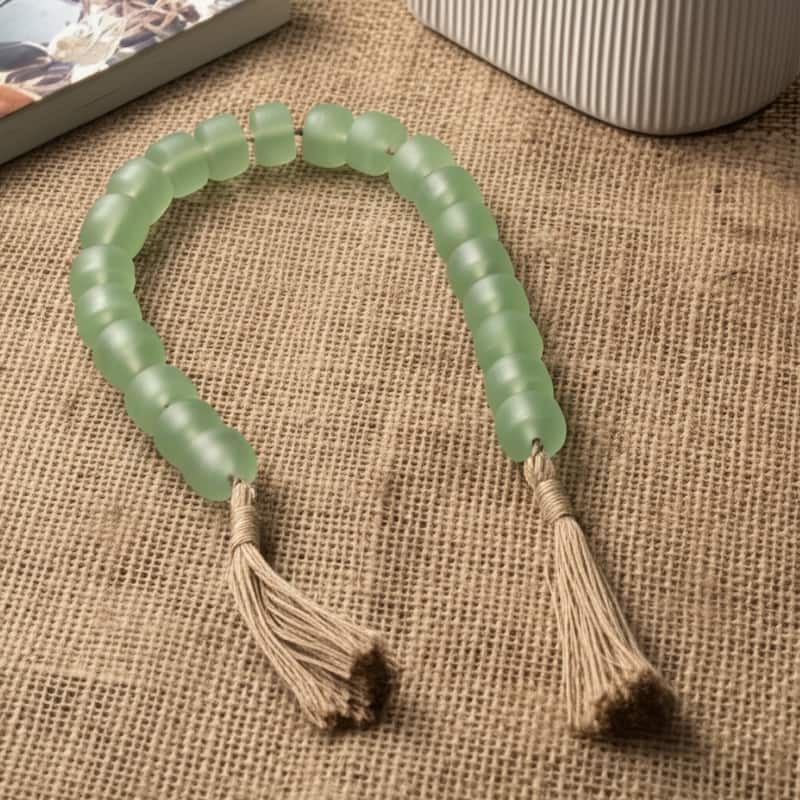 Resin Jute Decorative Beads Tassel Accents Featuring Woven Detailing