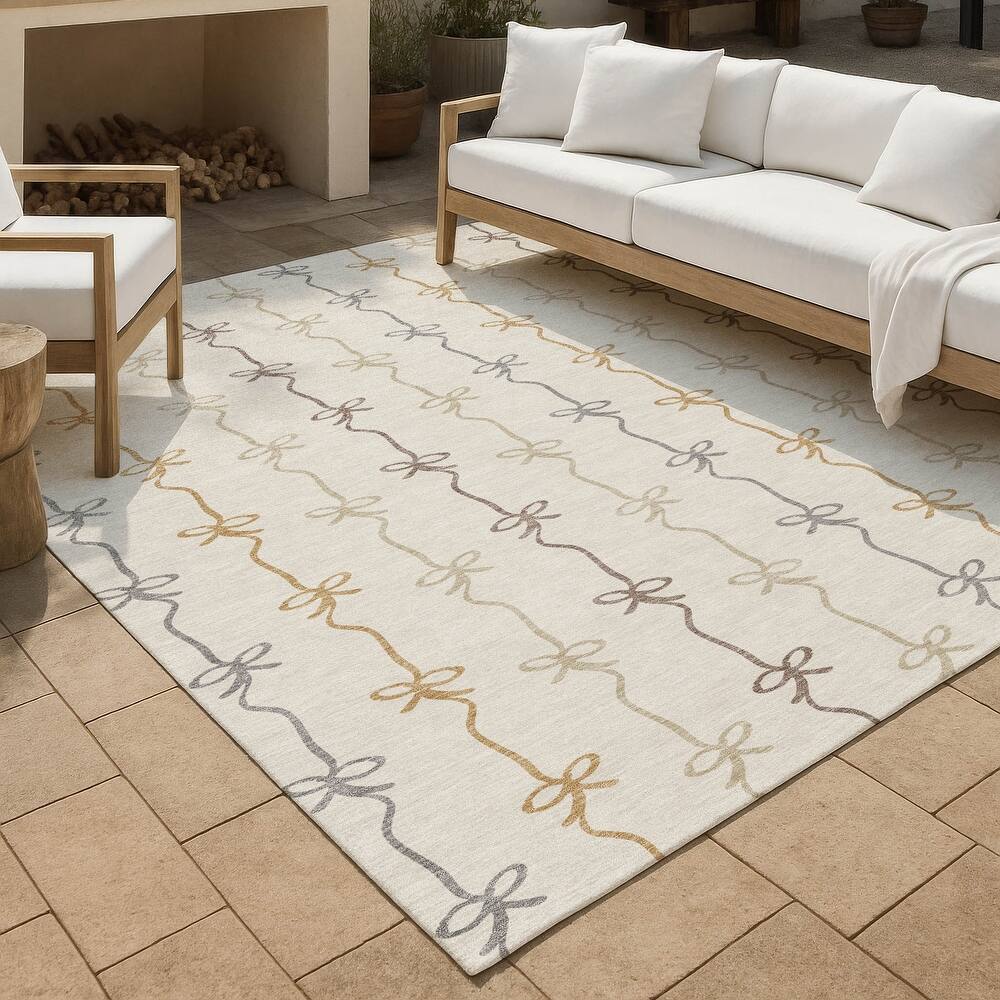 Machine Washable Indoor/ Outdoor Modern Bow Stripe Chantille Rug