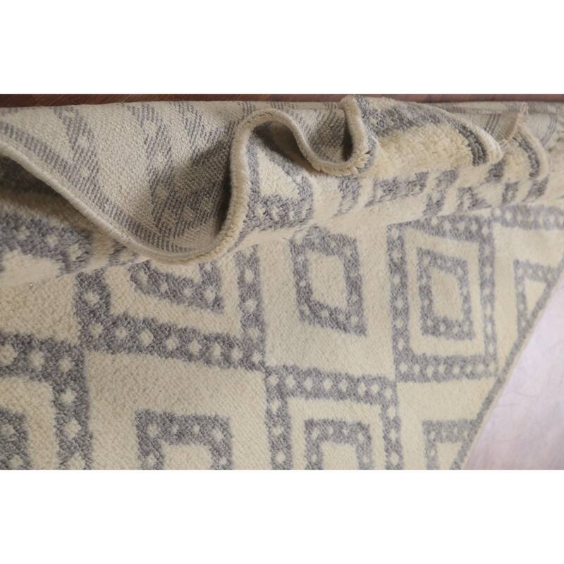 Hand Knotted Oriental 100% Wool Carpet Modern Geometric Beige & Ivories Moroccan Area Rug - 7' 8'' X 5' 3''