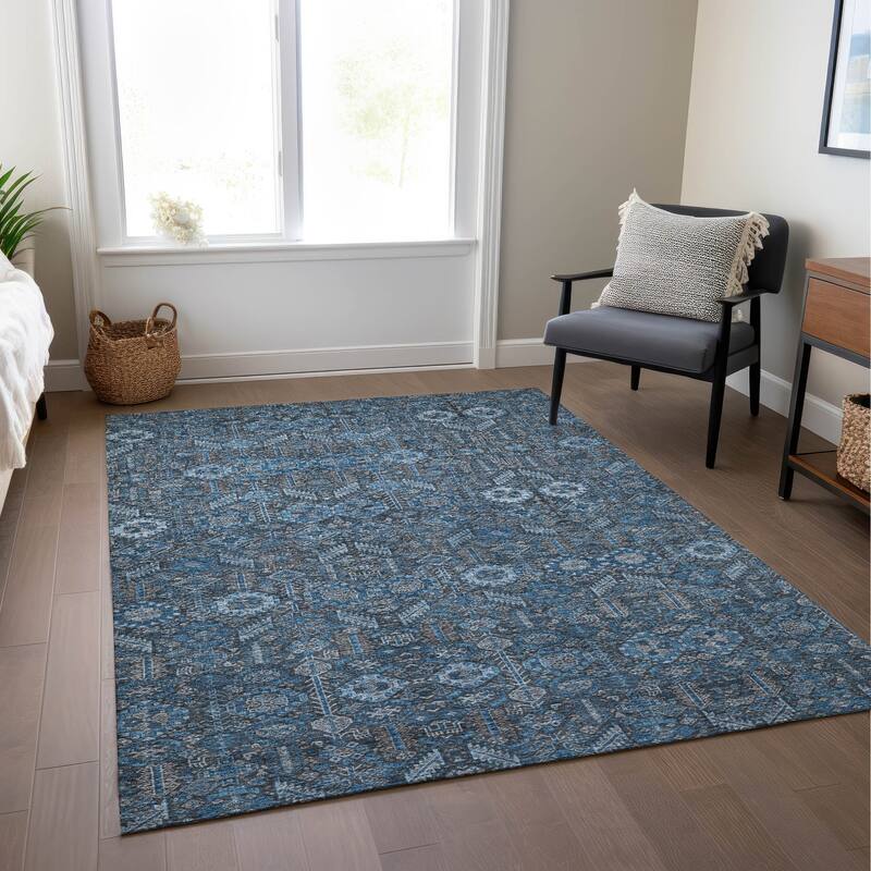 Machine Washable Indoor/ Outdoor Traditional Boho Chantille Rug