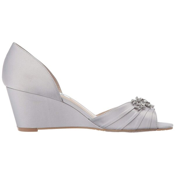 nina emiko wedge
