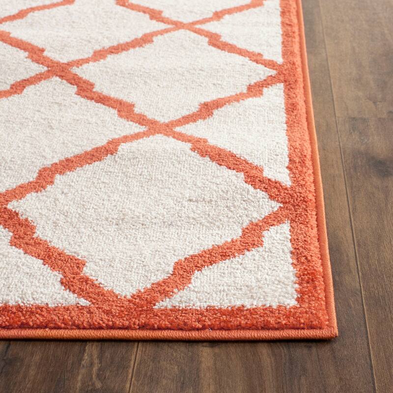 SAFAVIEH Amherst Teresinha Modern Rug