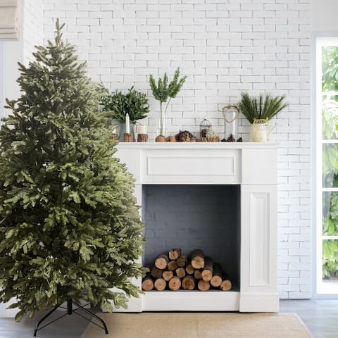 ALEKO Pre Lit 7 feet Premium Lush Artificial Holidays Christmas Tree Green
