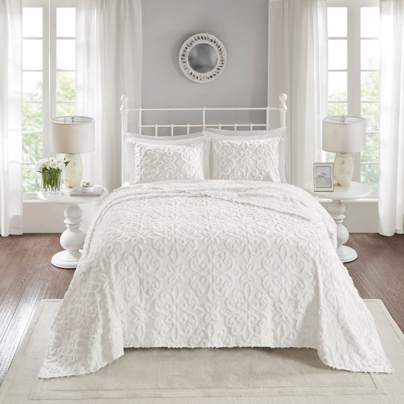 Madison Park Sarah Cotton 3-piece Oversized Tufted Chenille Bedspread Quilt Set - Off White - King - Cal King