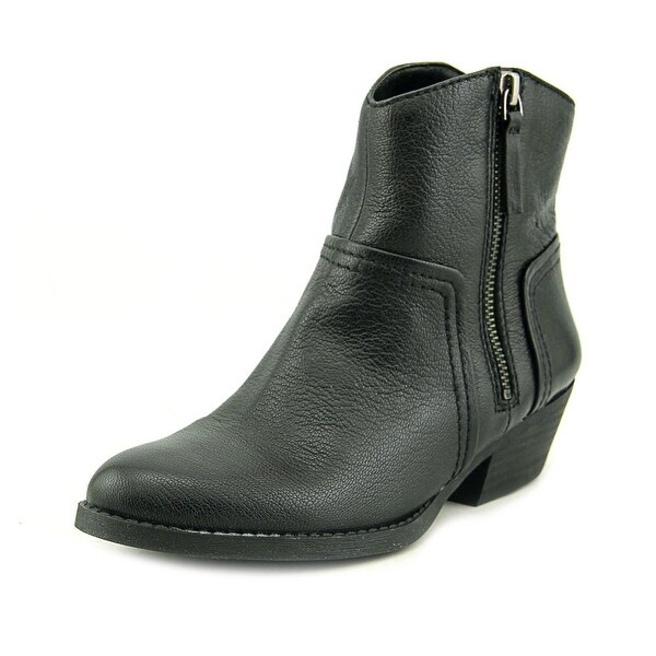 Nine West Sobao Pointed Toe Leather Ankle Boot