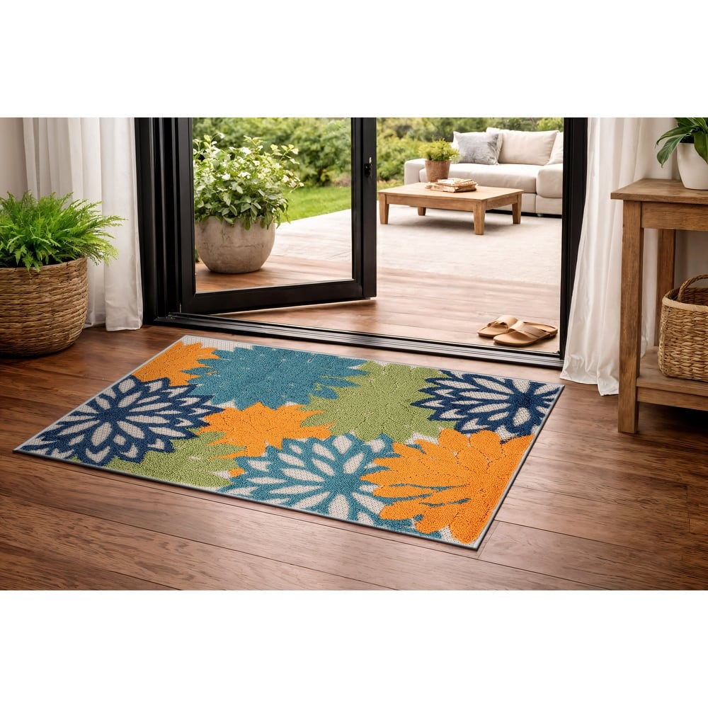 World Rug Gallery Indoor/Outdoor High-Low Textured Area Rug, Floral Easy-Clean Patio Rug