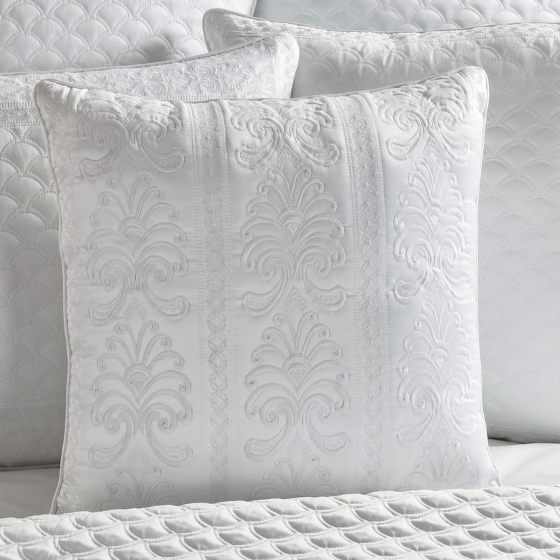 J. Queen New York Lyndon 18" Square Decorative Throw Pillow