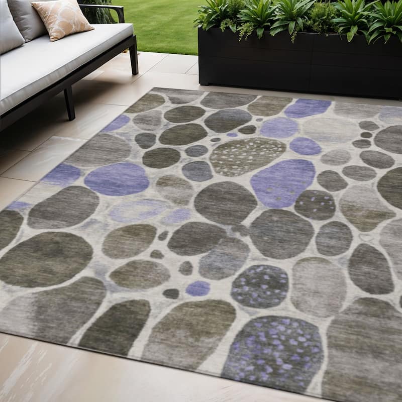 HomeRoots Geometric Transitional Rectangle Outdoor Rug - 5' X 8'