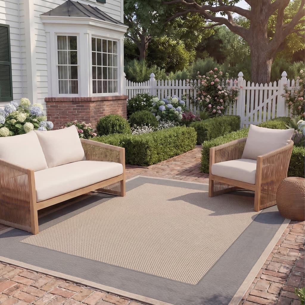 SAFAVIEH Courtyard Gwenneth Indoor/Outdoor Waterproof Patio Backyard Rug