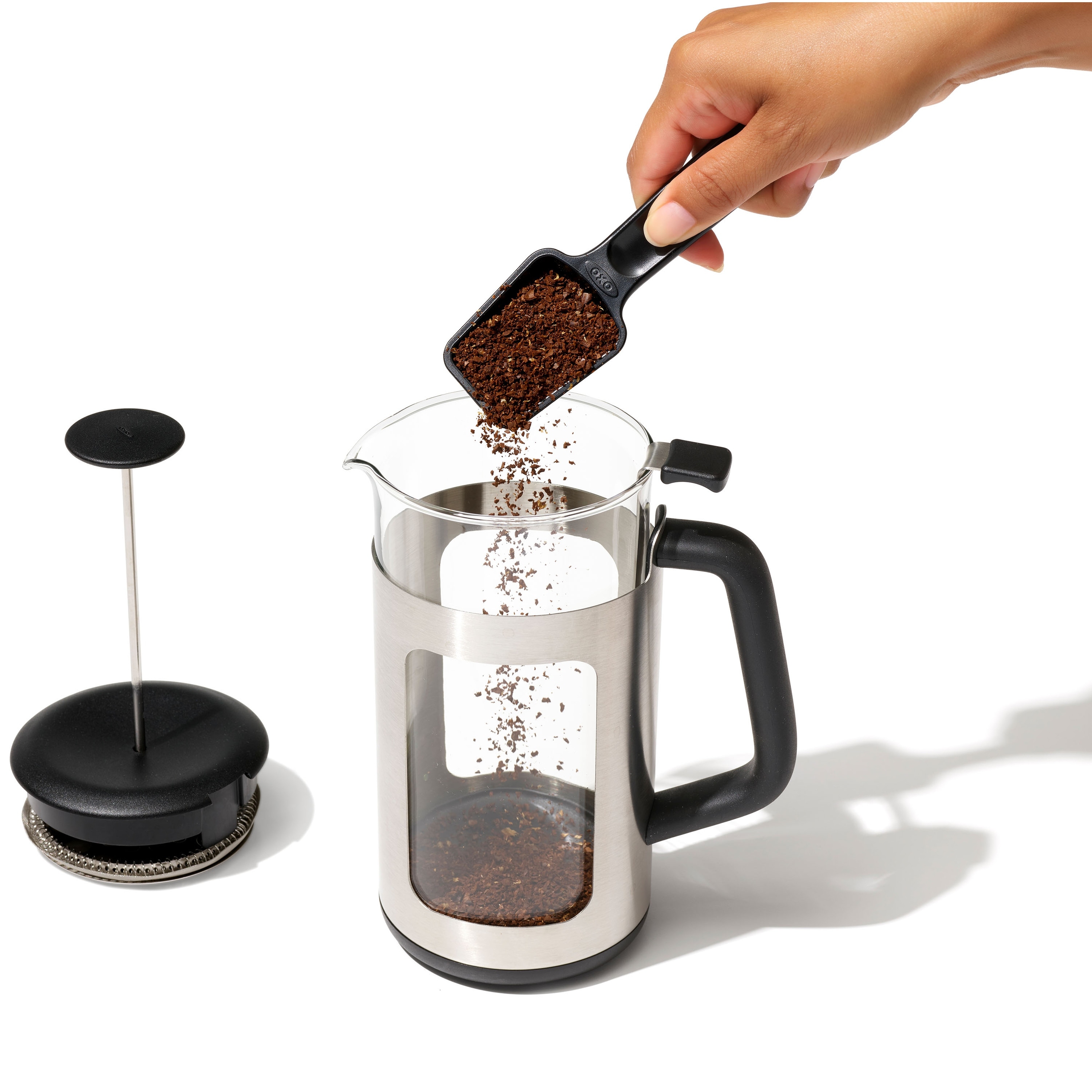 https://ak1.ostkcdn.com/images/products/is/images/direct/205316db0f3650e3bc482ca3e2fa69a4c50ff214/OXO-Brew-8-Cup-French-Press-With-Grounds-Lifter-2.0.jpg