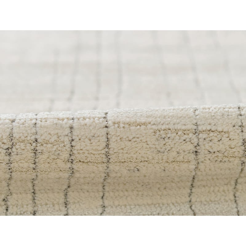 Momeni Wren Polyester Blend Geometric Area Rug