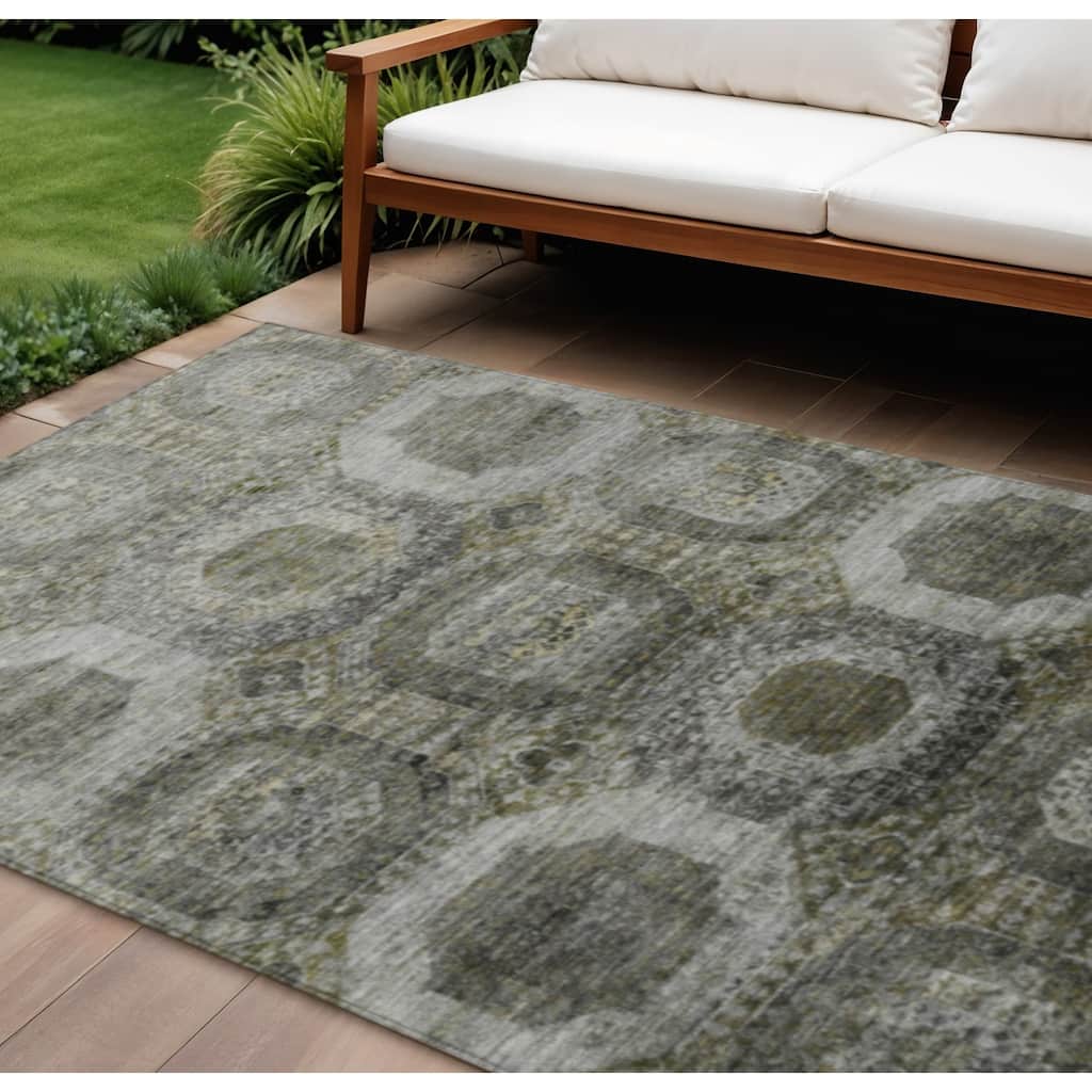 HomeRoots Medallion Transitional Rectangle Outdoor Rug