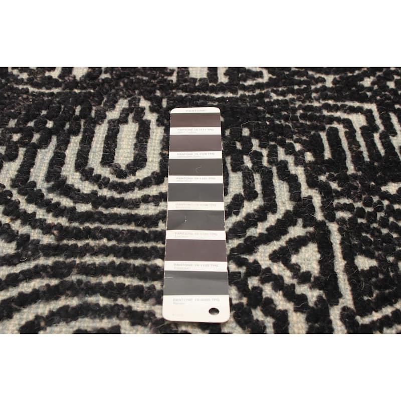 Tangier Black Rug 4'11" x 7'11" - 4'11 x 7'11