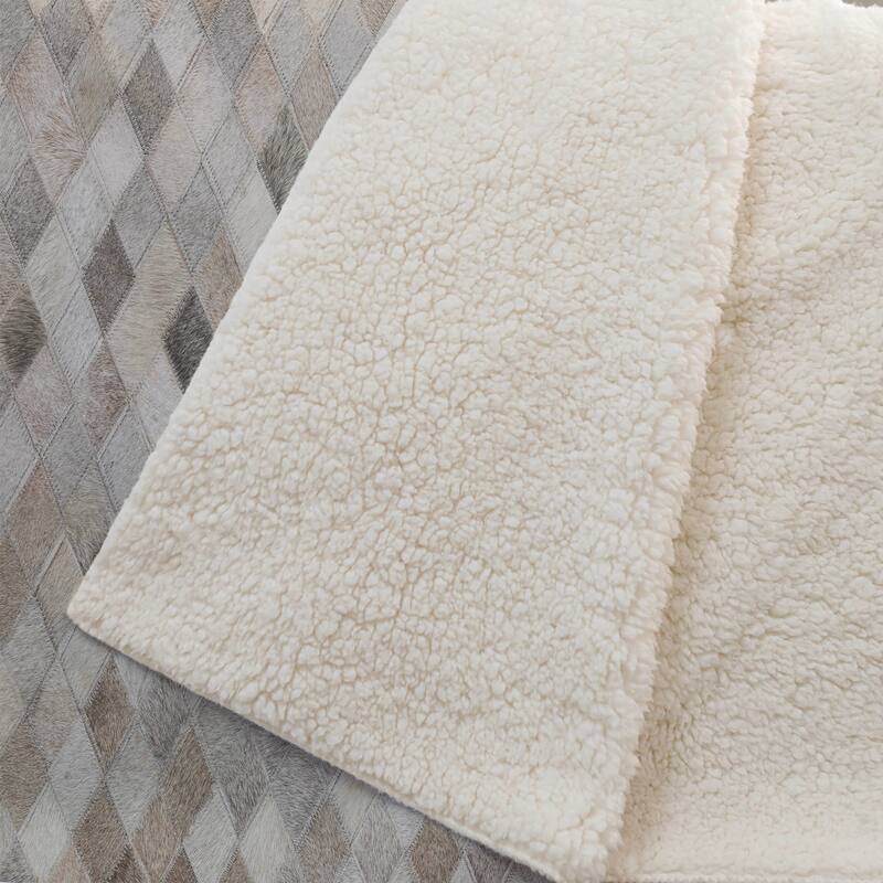 Premium Machine Washable ASB101 Faux Cowhide Sherpa Throw Blanket