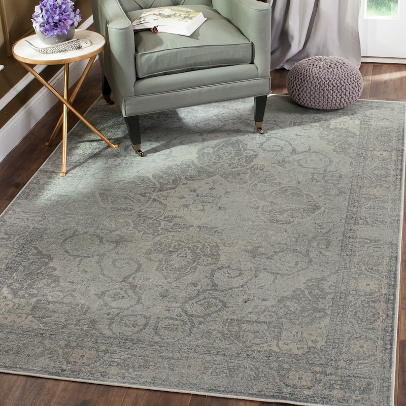 SAFAVIEH Vintage Distressed Boho Leonora Oriental Rug - 4' x 5'7" - Silver