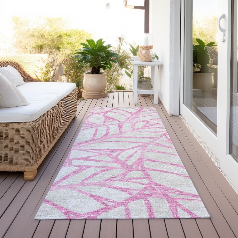 Machine Washable Indoor/ Outdoor Chantille Modern Palms Rug